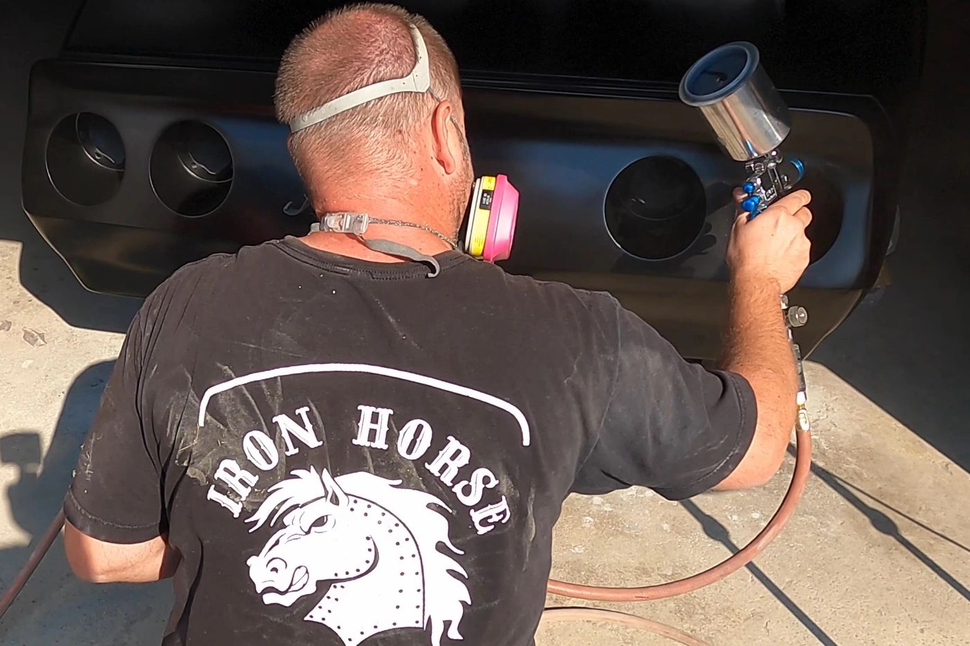 Iron Horse Garage using DeVilbiss StartingLine Automotive Spray Painting and Detail Spraying Kit.