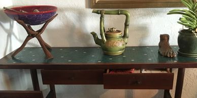 Jocoy regularly appraises antiques of all types. (Furniture, art, crystal,  lamps, & more)