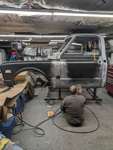 Setting the body gaps.