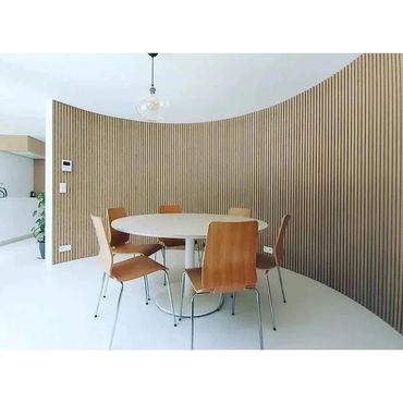 Curved acoustical slat wall - commercial application