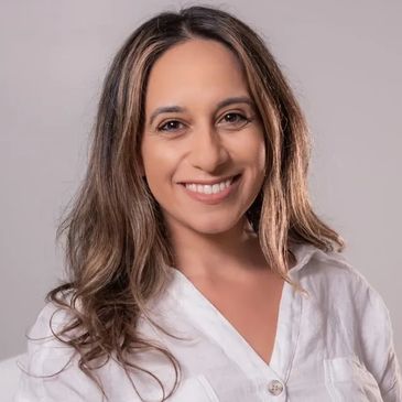 Dr. Leah Eradat, L.Ac, DAOM is a California Board Certified Licensed Acupuncturist and Herbalist spe