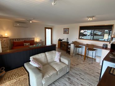 Comfy, clean with amazing views the studio is the perfect place for a couples getaway
