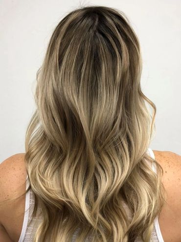 blonde balayage with shadow root