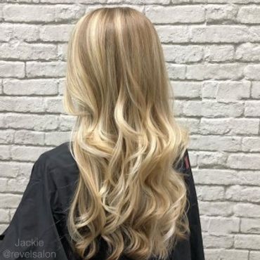 blonde hair champagne highlights