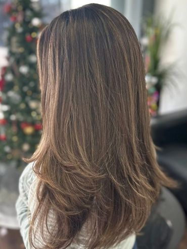 walnut brunette balayage highlights