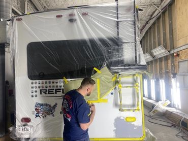 body and paint work on RV in Zionsville Indiana