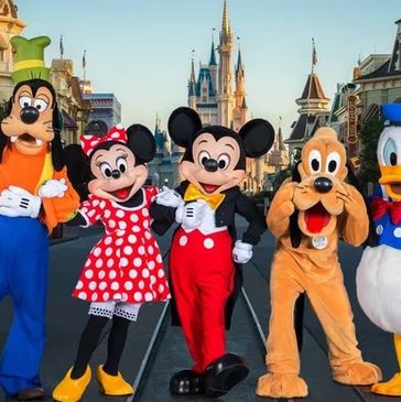 Characters on Main Street Disney