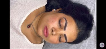 Microshading eyebrows