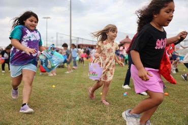 kids at tc easter egg hunt 2025 4 - pic from city of texas city app