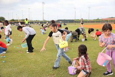 kids at tc easter egg hunt 2025 5 - pic from city of texas city app