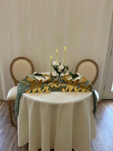 Sweetheart table small wedding venues Columbia SC