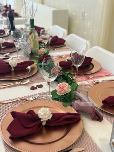 table setting at intimate South Carolina wedding venue