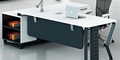 Office furniture manufacturer- chic and regal office table design