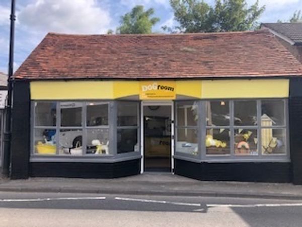 Dog groomer shop