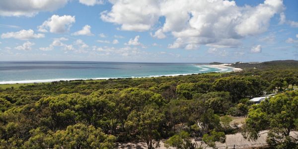 Marloo Bay looking towards Waddy Point