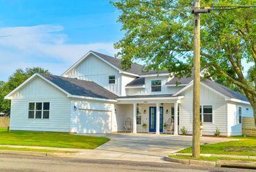 # Outside Real Estate Photography