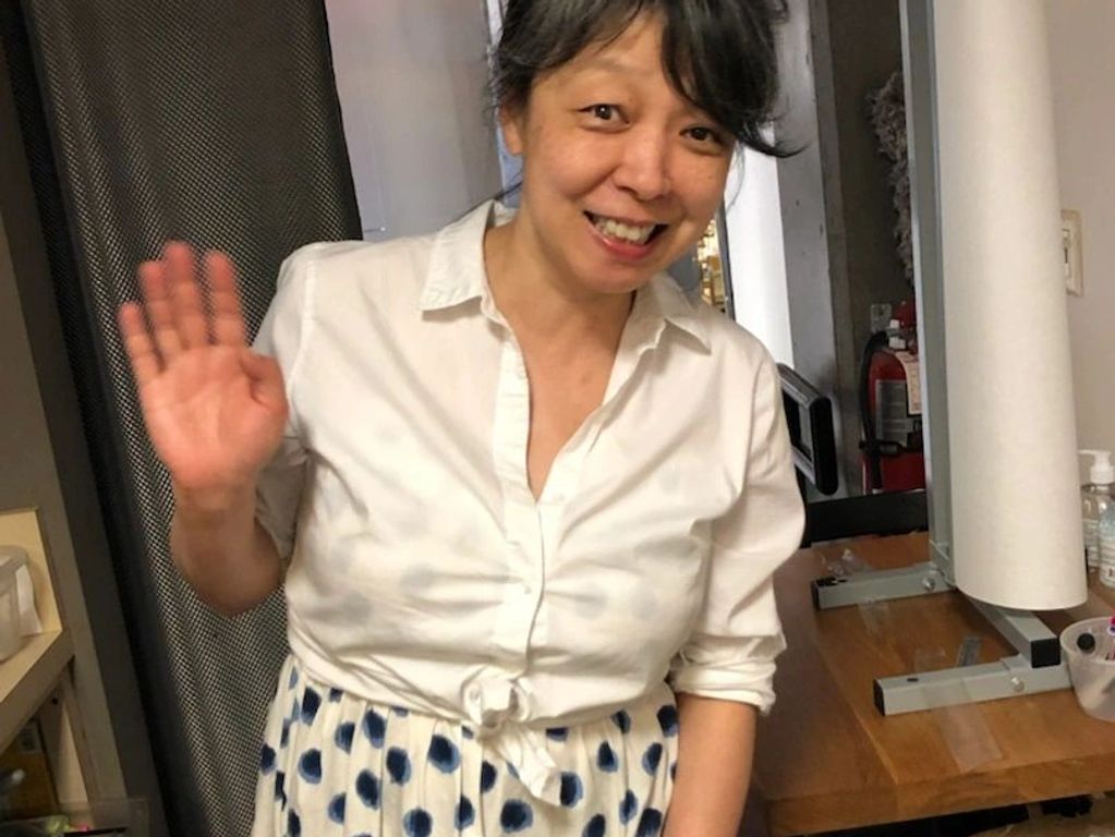 Bumblebee Flowers & Tea, Sunny the Founder and Curator