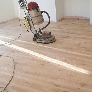 sanding and refinishing hardwood flooring
