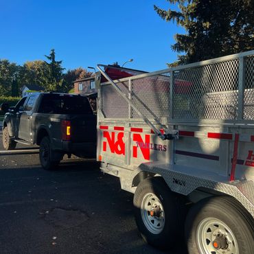 Camion ramassage débris béton Brossard