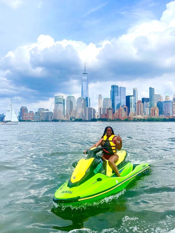 Yamaha EX woman posing fun jersey jet ski waverunner nyc skyline manhattan influencer