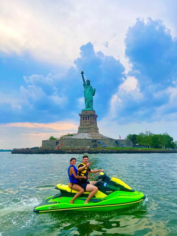 Jet Ski Yamaha EX NYC Statue of Liberty Cool Places to Jetski Fun Things to do NYC beautiful views