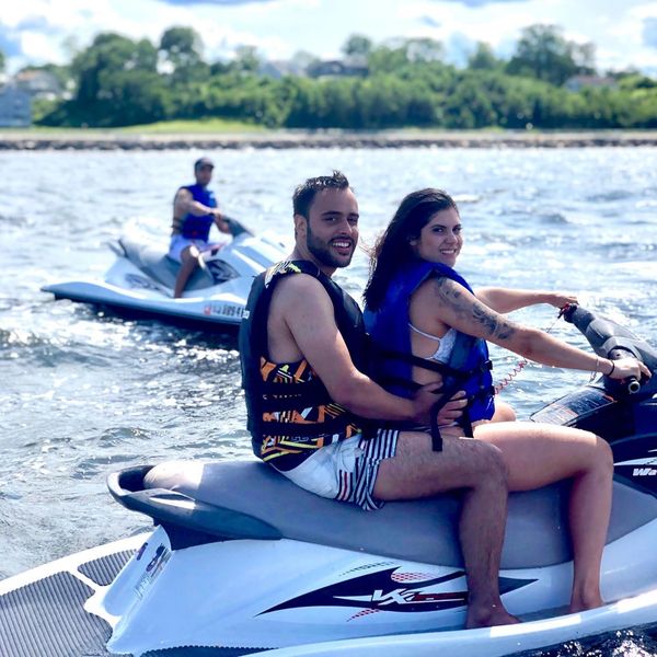 newjerseyjetski.com 
boat rental jet ski rental 
close to nyc 
manhattan brooklyn bronx queens NJ