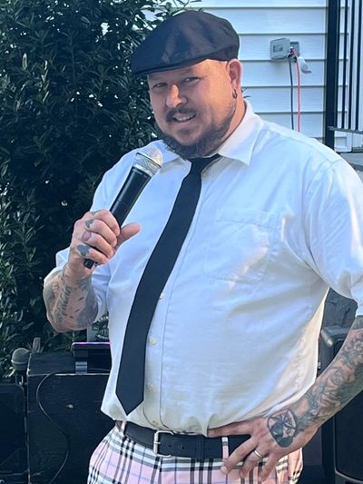 DJ Ziggy Professional DJ and MC for all your event needs for private parties, corporate events, rest