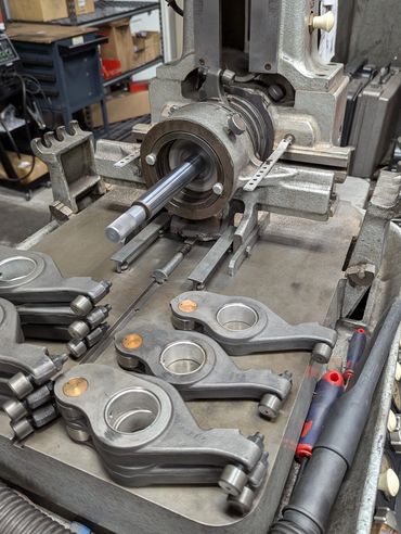 Caterpillar C15 rocker arms