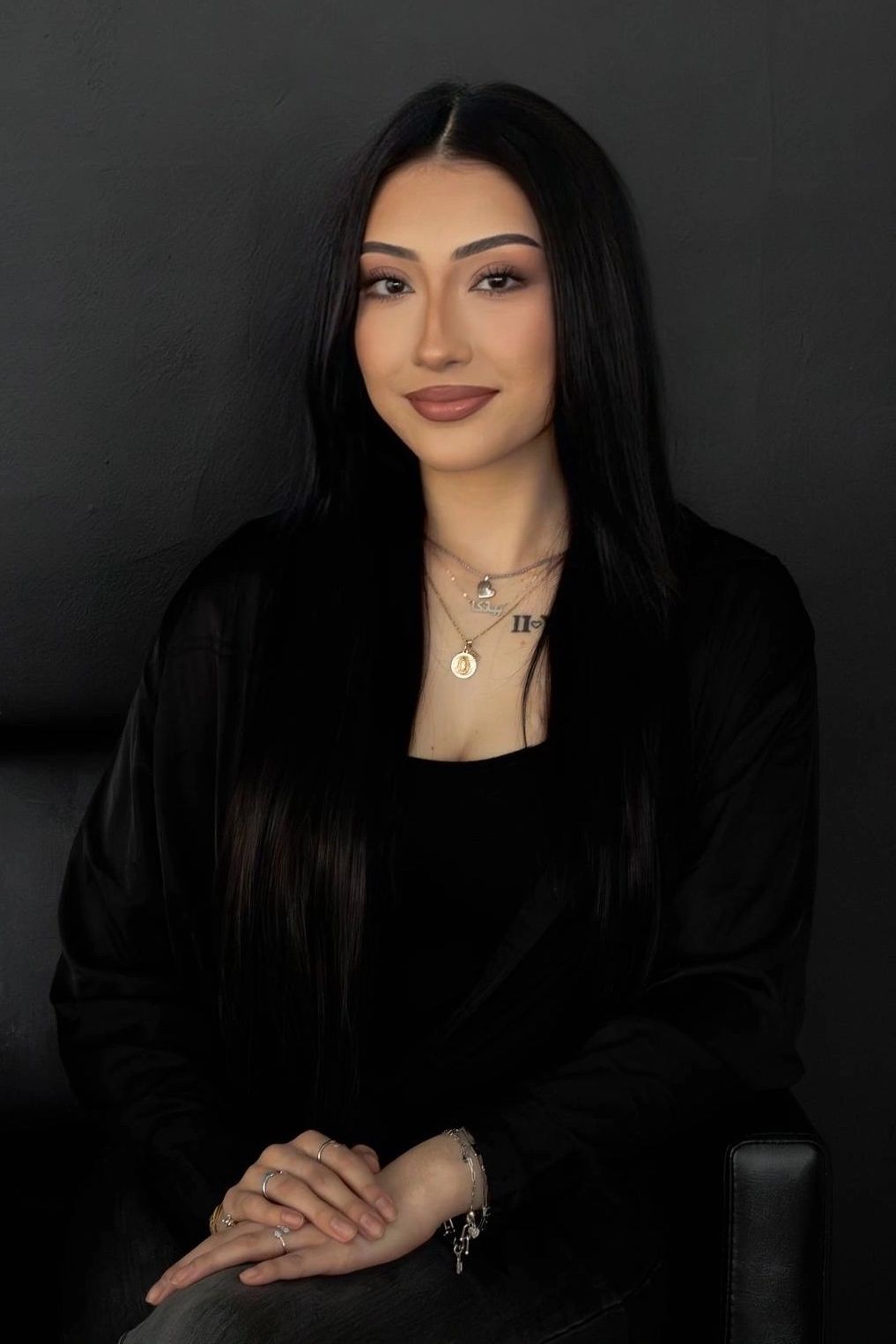 Bianca Gomez
- Hairstylist
- blonding
- extensions