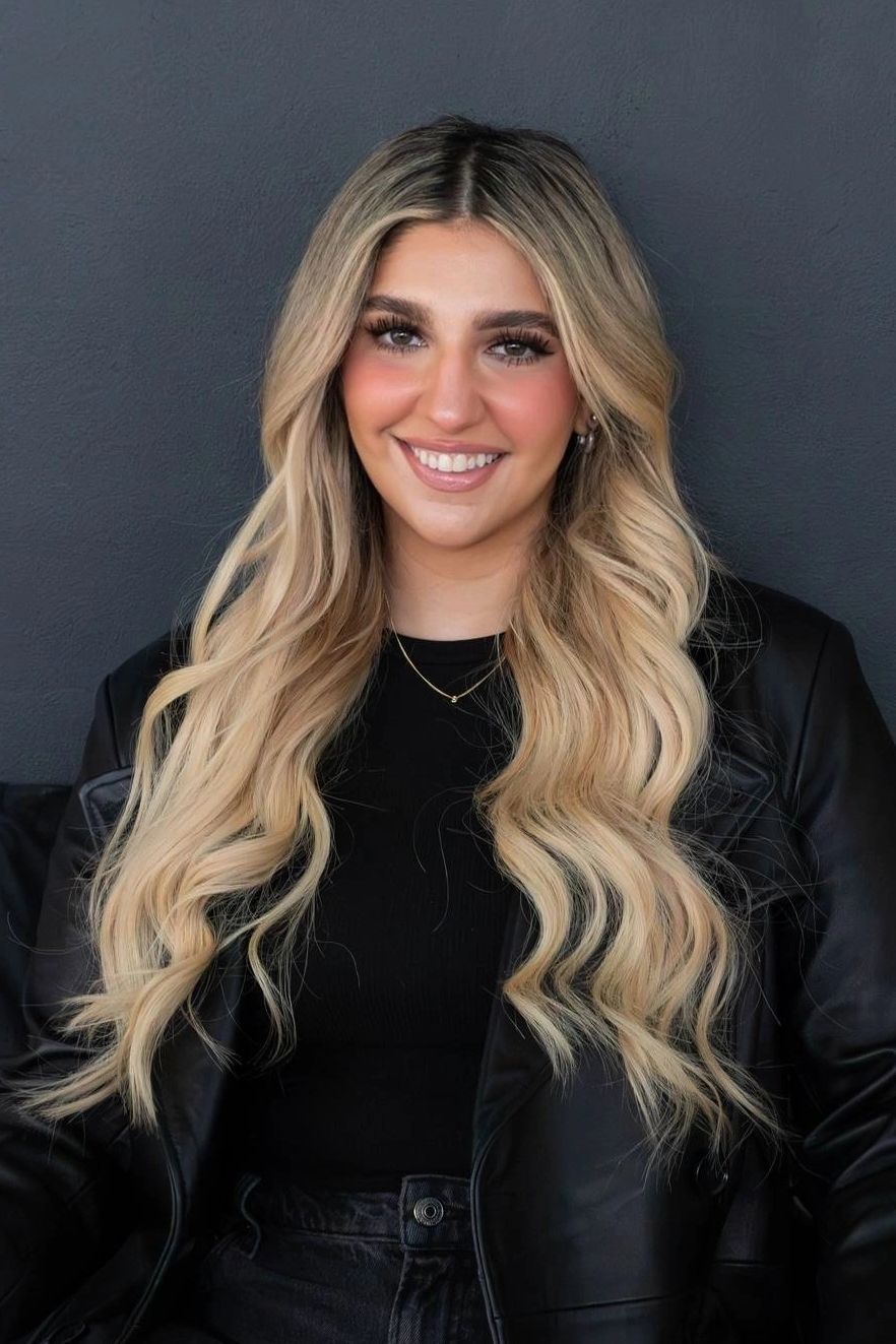 Serene Hassan
- Brow & Makeup artist
- Bridal & Special occasion makeup
- brow waxing
- brow tinti