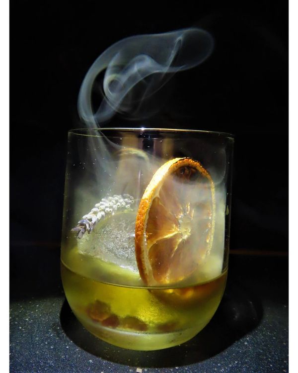 it's a perfect old fashioned but when the scent hits your nose it's the lavender you smell... the la