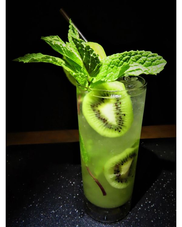 Are you thirsty for some sour candy? Well, this Kiwi Mojito will satisfy all your needs.