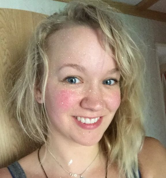 Female painter and decorator