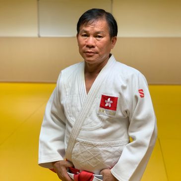 總教練 嚴啟山師範
中國香港柔道總會  七段 
中國香港柔道總會  執行委員 
中國香港柔道總會  昇段及考試委員會主委 
中國香港柔道總會  訓練及發展委員會主委
中國香港柔道總會  A級教練