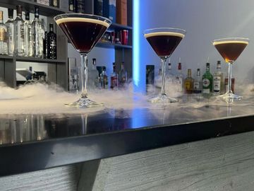 Dry Ice Display, cocktail bar hire, mobile bar hire, weddings, birmingham, coventry, corporate