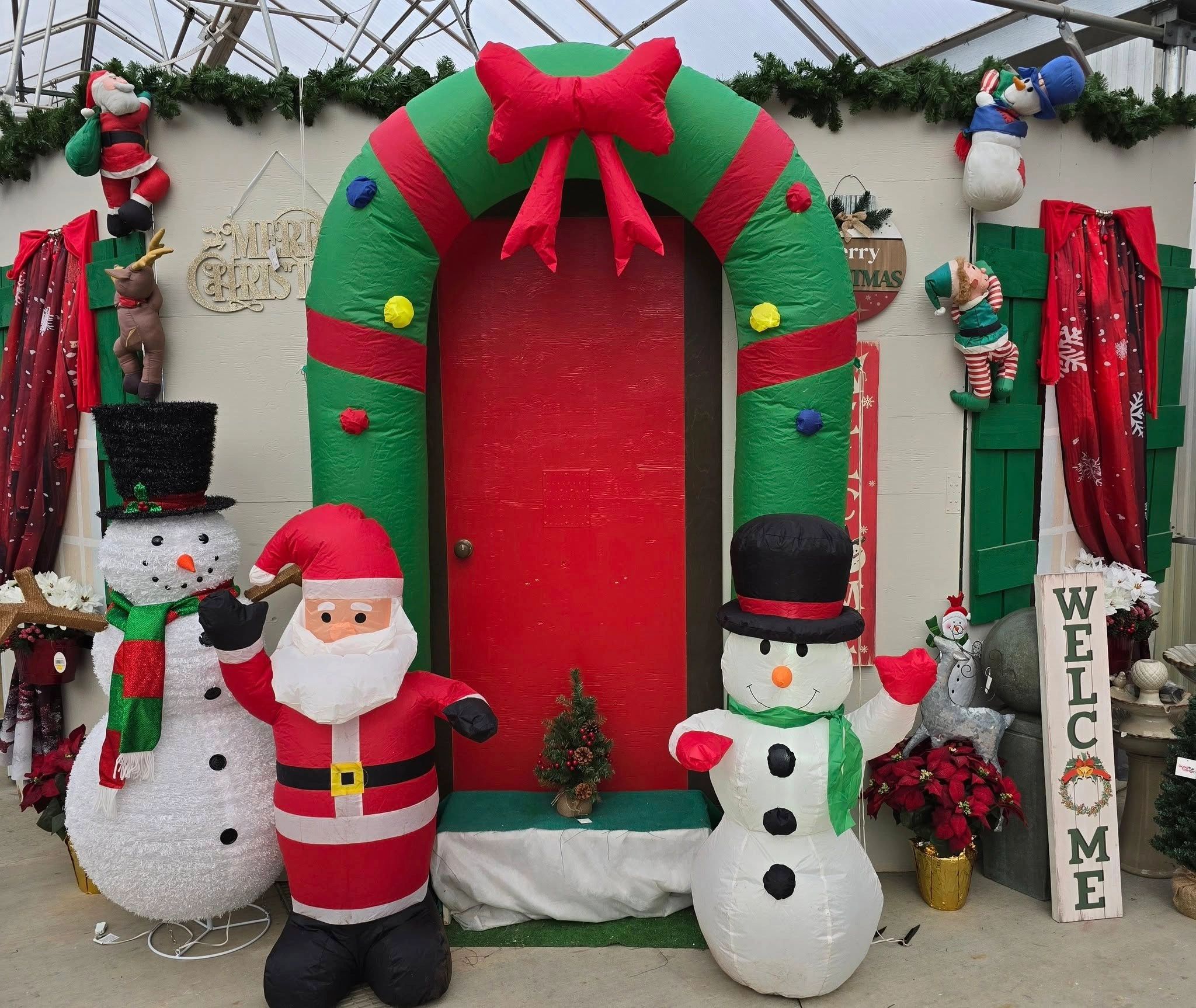 Getting ready for Christmas at Regina Farms