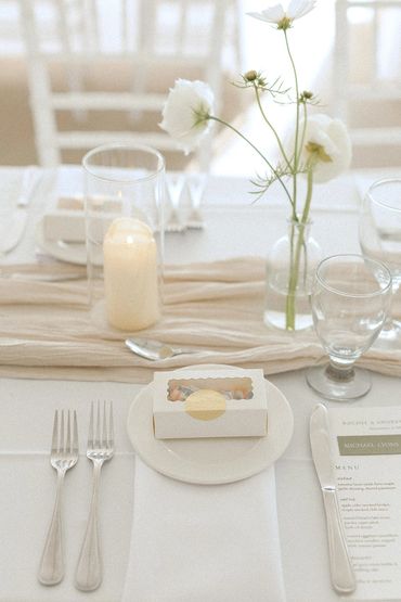 White and cream table scape.