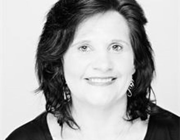 Karen Wright portrait.