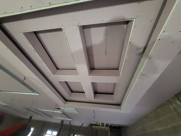 Ceiling feature for lights