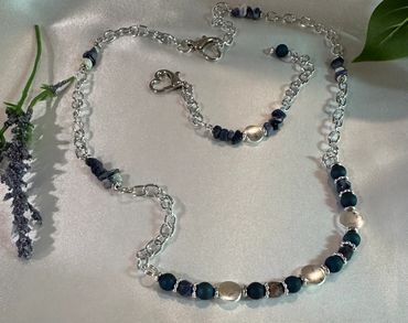 Chic necklace and bracelet adorned with druzy quartz and sodalite for a stylish and elegant ensemble