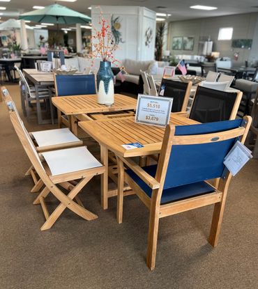 Captiva Arm Chairs / Extension Teak Table