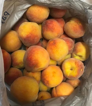 Hedges' Farm delicious farm fresh peaches