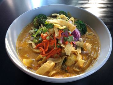 Amazing! Flavorful Curry Rice Noodle