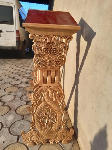 Iconostas bisericesc, Strană de cântăreț, Analog Sf. Evanghelie, Analog sculptat, strană sculptată.