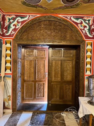 Uși Biserica, Uși biserică sculptată, Uși Interior-exterior, Uși Intrare Biserică, Usă Sf. Altar.