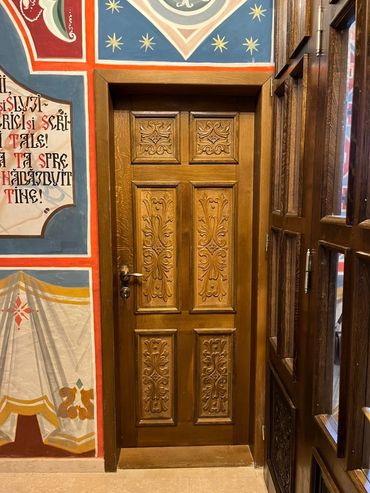 Uși Biserica, Uși biserică sculptată, Uși Interior-exterior, Uși Intrare Biserică, Usă Sf. Altar.