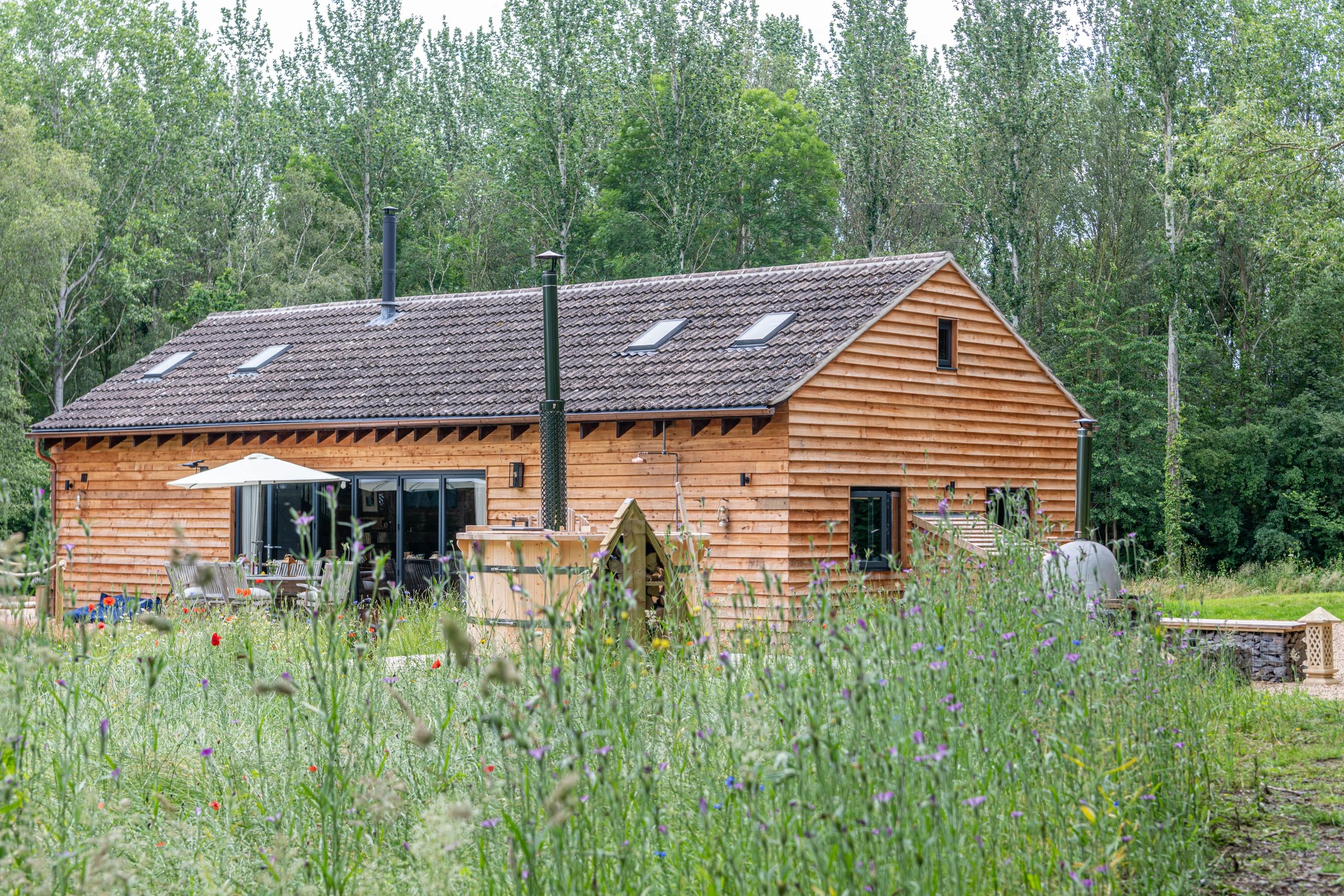 Knotting Hill Barn House