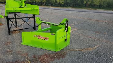 Super-scoop nut gatherer, windrow maker for end rows, row maker