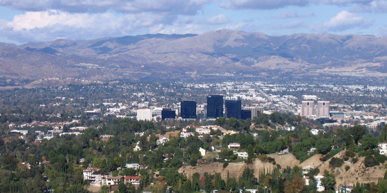 Roofer in woodland hills