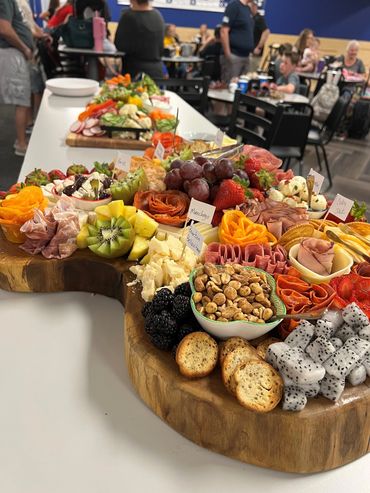 1 XLarge Board and 1 Large graze board for 40